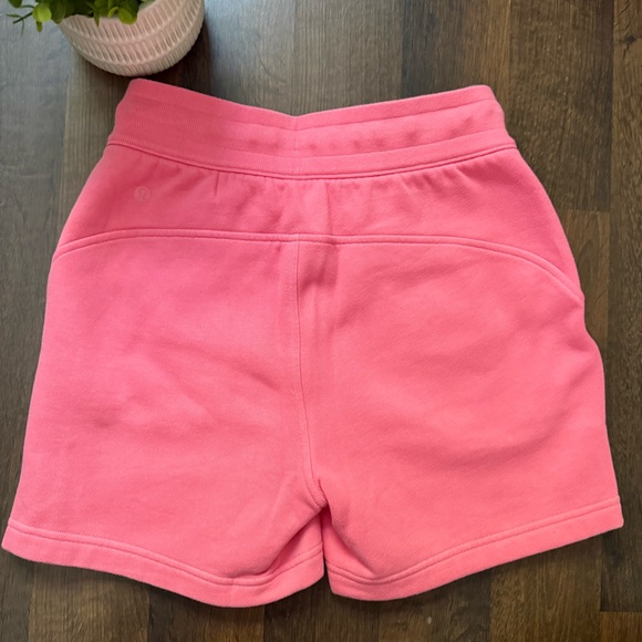 Lululemon Sweatshirt & Shorts Bundle - Picture 15 of 15